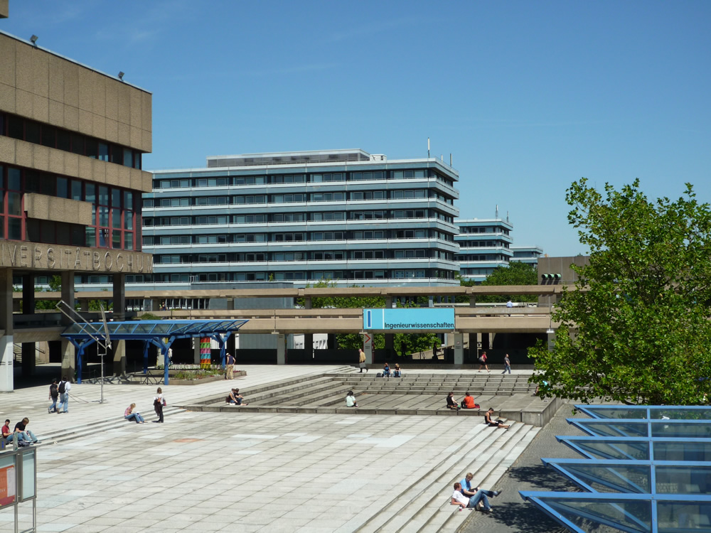 Die Ingenieurwissenschaftsgebäude der Ruhr-Universität Bochum (Quelle: Wikipedia, gemeinfrei)